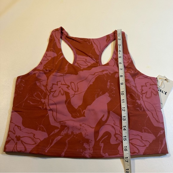 LAST ONE! NWT Pact Sz L Marbled Floral Rosebud Organic Cotton Racerback Crop Top - Picture 4 of 8